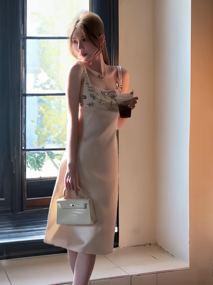 Women'S Elegant Formal Wear - Elegant Heavy Work Satin Evening Dress