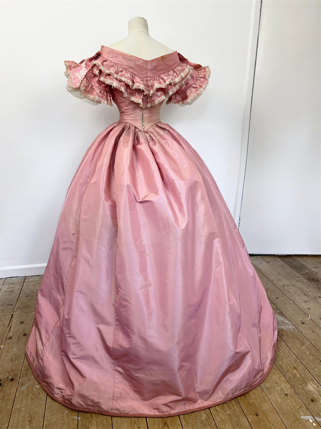 1850s 1860s Victorian Dancing  – обзор и цена Women Formal Wear For Wedding